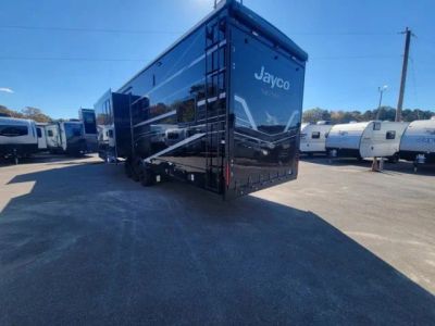 2026 Jayco Seismic Toy Hauler - Photo 3