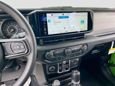 2026 Jeep Wrangler — photo 14 view