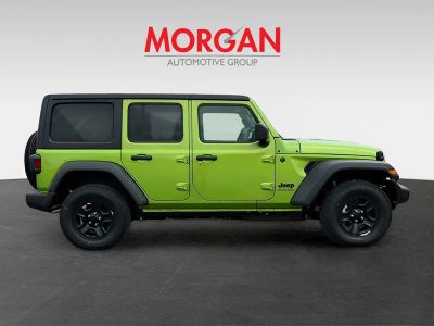 2026 Jeep Wrangler — photo 8 view