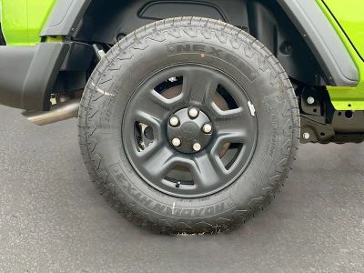 2026 Jeep Wrangler — photo 26 view