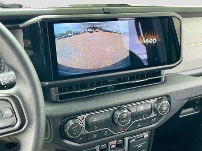2026 Jeep Wrangler — photo 13 view