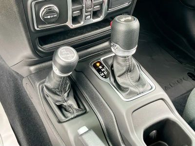 2026 Jeep Wrangler — photo 16 view