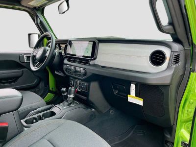 2026 Jeep Wrangler — photo 25 view