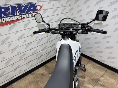 2026 Suzuki DR650S - Photo 12