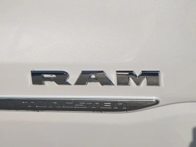 2026 Ram 1500 — photo 13 view