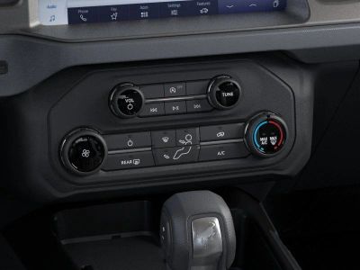 2026 Ford Bronco - Photo 16
