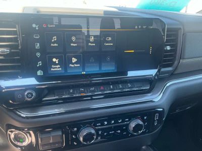2026 Chevrolet Silverado 2500HD — photo 12 view
