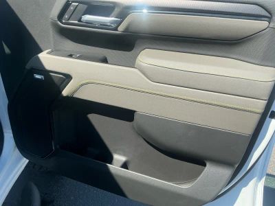 2026 Chevrolet Silverado 2500HD — photo 21 view