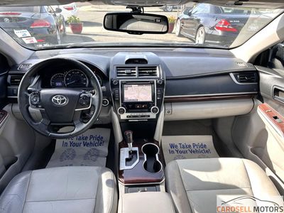2014 Toyota Camry - Photo 16