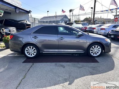 2014 Toyota Camry - Photo 8