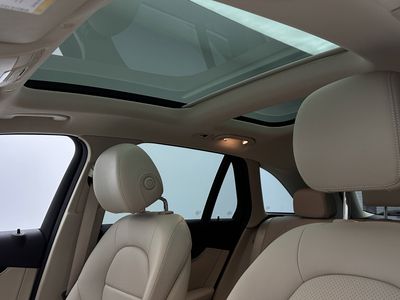 2021 Mercedes-Benz GLC - Photo 5