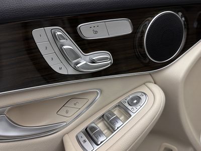 2021 Mercedes-Benz GLC - Photo 12