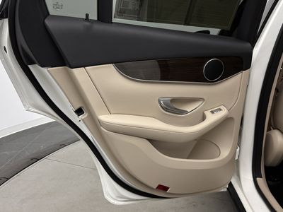 2021 Mercedes-Benz GLC - Photo 23