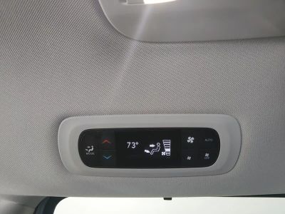 2023 Chrysler Pacifica — photo 21 view