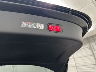 2026 Mercedes-Benz GLC — photo 59 view