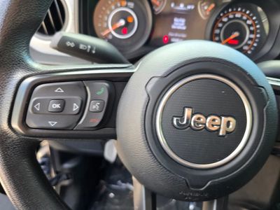 2024 Jeep Gladiator - Photo 16