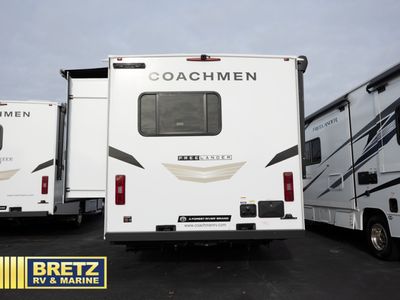 2026 Coachmen RV Freelander - Photo 6