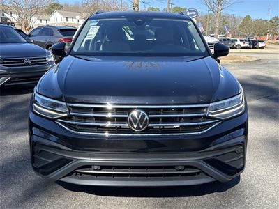 2023 Volkswagen Tiguan - Photo 2