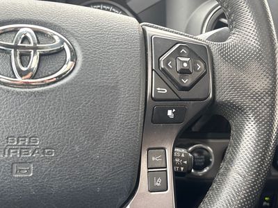 2018 Toyota Tacoma - Photo 19