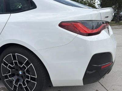 2025 BMW 4 Series — photo 10 view