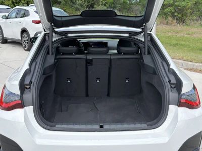 2025 BMW 4 Series — photo 11 view