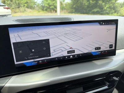 2025 BMW 4 Series — photo 26 view