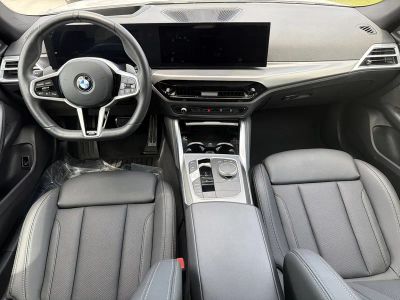 2025 BMW 4 Series — photo 13 view