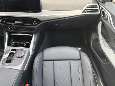 2025 BMW 4 Series — photo 16 view