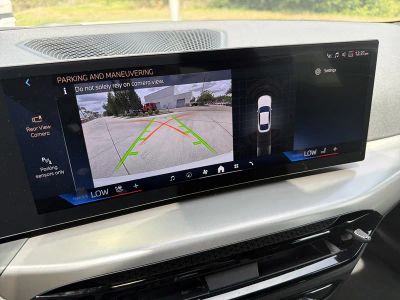 2025 BMW 4 Series — photo 25 view