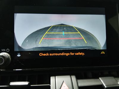 2024 Toyota RAV4 - Photo 16