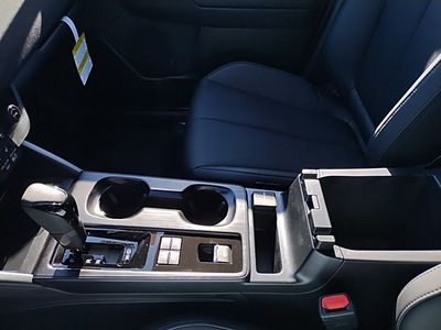 2026 Subaru Outback — photo 28 view