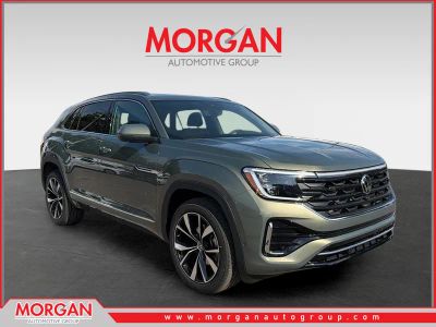 2026 Volkswagen Atlas Cross Sport 2.0T SEL Premium R-Line in Green — front three-quarter view