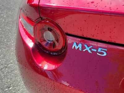 2026 Mazda MX-5 Miata — photo 8 view