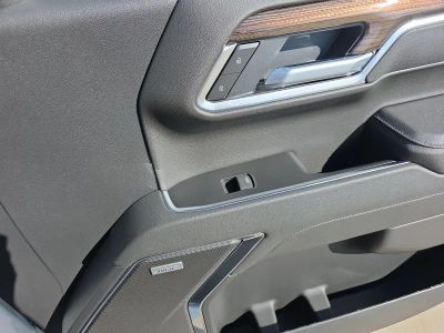 2026 Chevrolet Silverado 1500 — photo 21 view