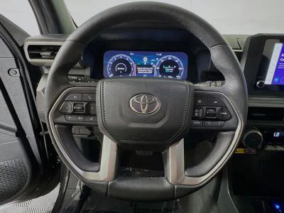 2025 Toyota 4Runner i-FORCE MAX Hybrid — photo 15 view
