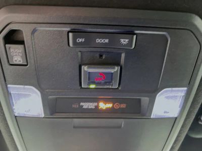 2025 Toyota 4Runner i-FORCE MAX Hybrid — photo 18 view