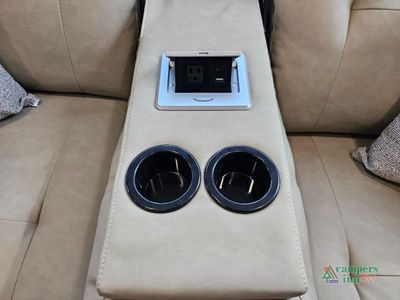 2027 Venture RV SportTrek Touring Edition - Photo 40