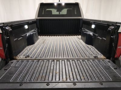 2025 Toyota Tacoma 2WD - Photo 11