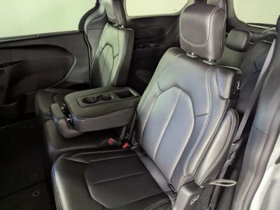 2026 Chrysler Pacifica — photo 15 view