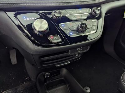 2026 Chrysler Pacifica — photo 24 view