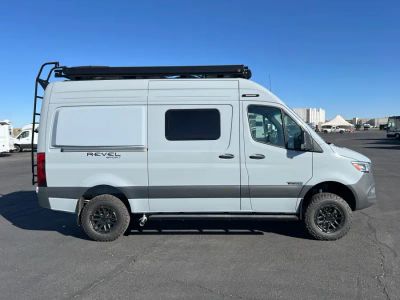 2027 Winnebago REVEL SPORT — photo 18 view