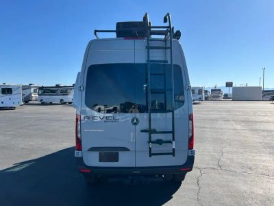 2027 Winnebago REVEL SPORT — photo 21 view