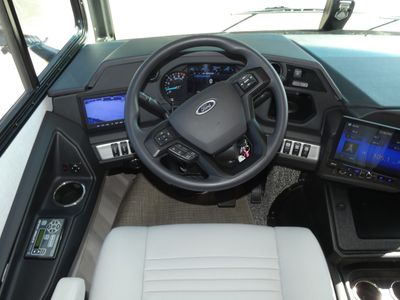 2026 Fleetwood Bounder - Photo 9