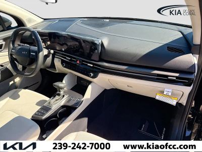 2026 Kia Sportage — photo 14 view