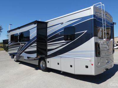 2026 Fleetwood Bounder - Photo 3