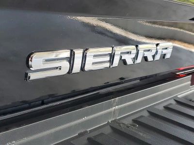 2018 GMC Sierra 3500HD — detail view