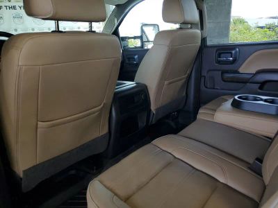 2018 GMC Sierra 3500HD — photo 10 view