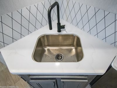 2026 Nexus Ghost - Photo 18