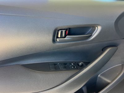 2025 Toyota Corolla - Photo 12