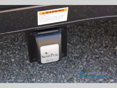 2025 Airstream Rangeline - Photo 22